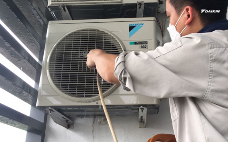 Vệ sinh và bảo dưỡng điều hòa định kỳ